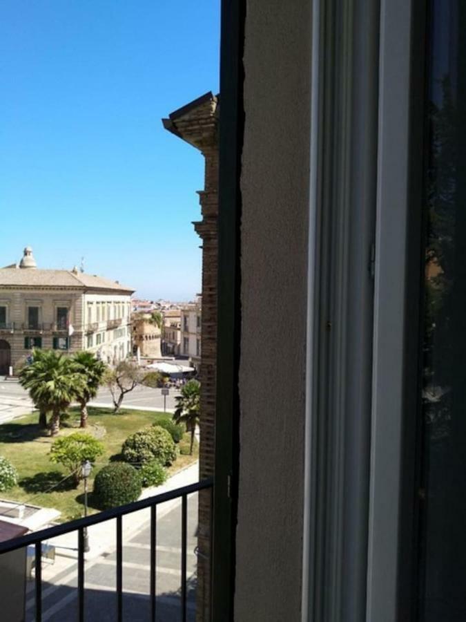 La Torre Villa วาสโต ภายนอก รูปภาพ